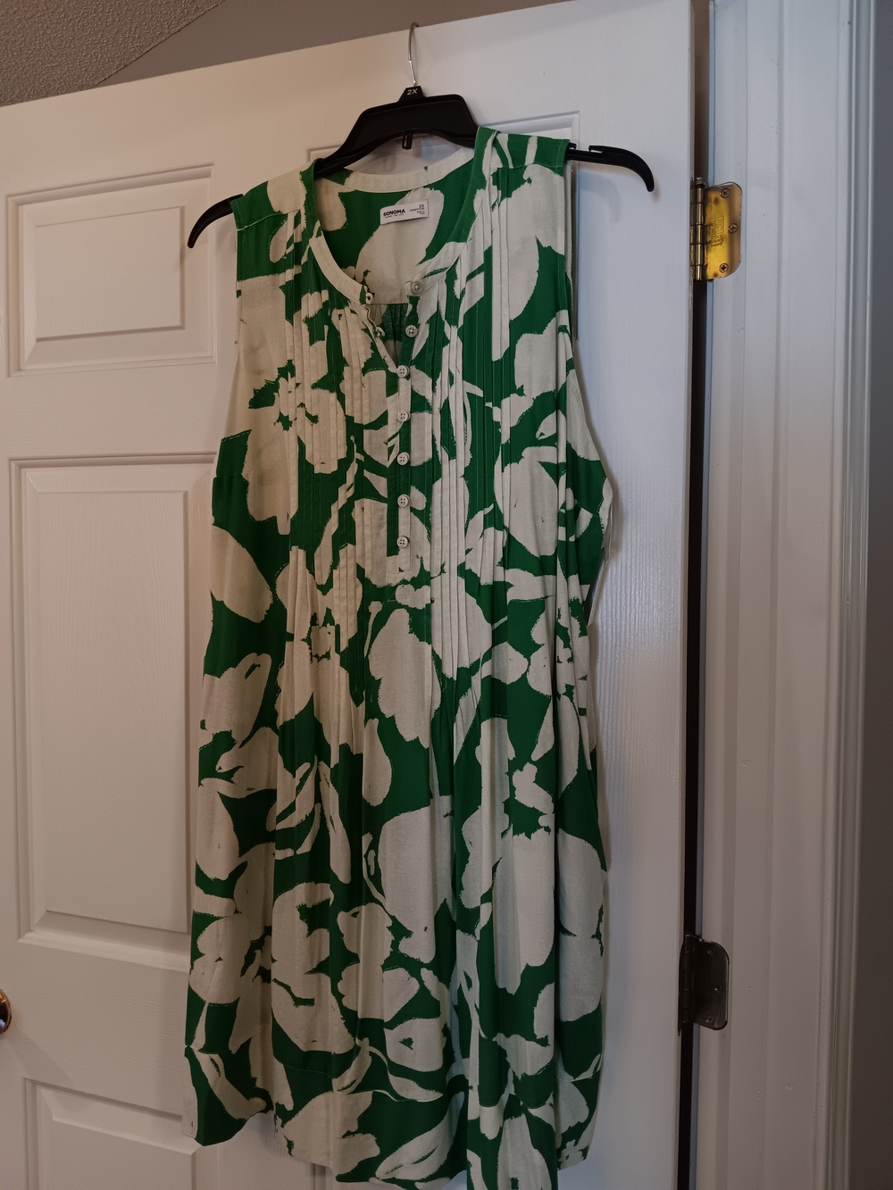 Sleeveless Green & White Floral Swing Dress